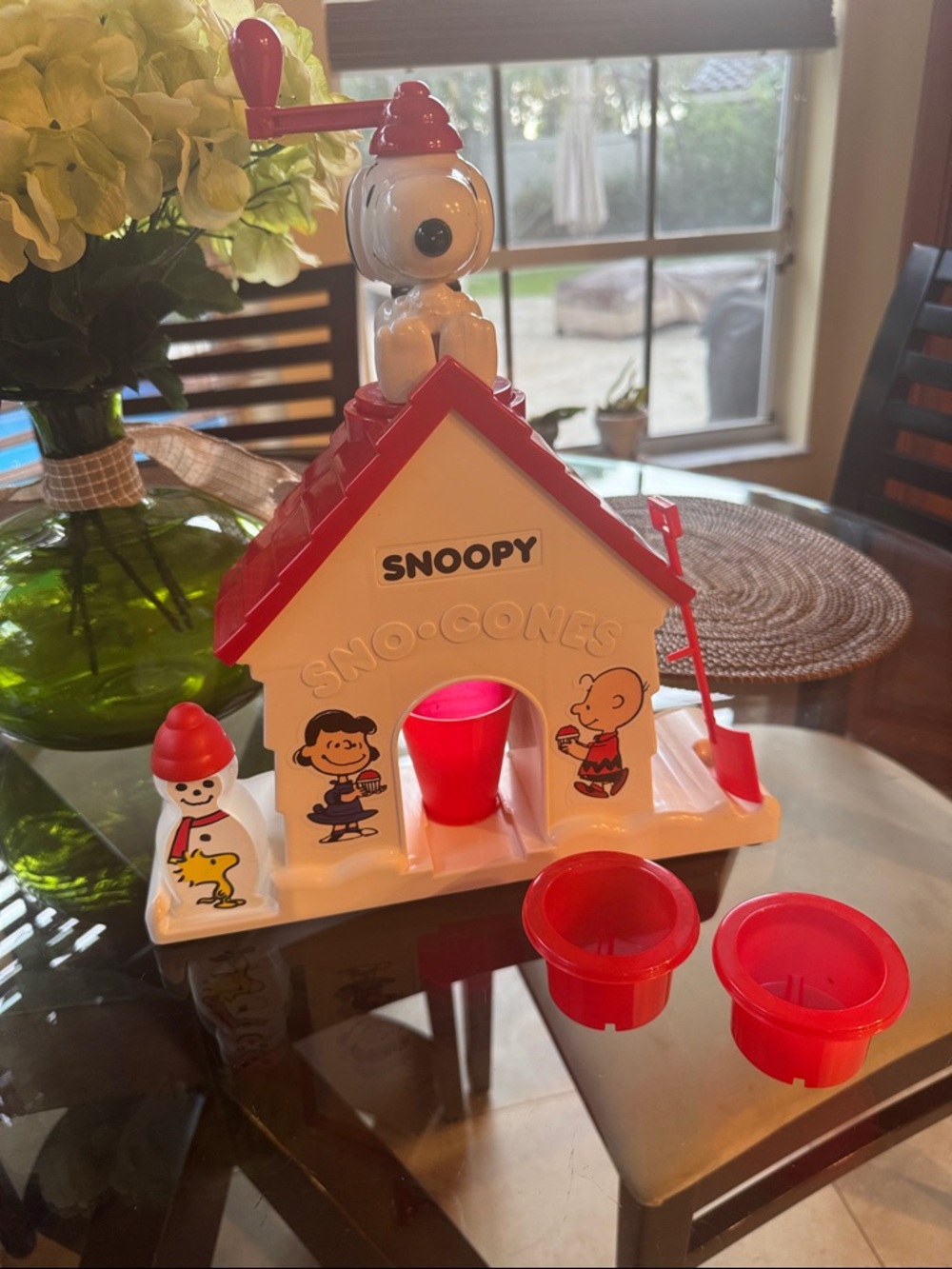 Snoopy Sno-Cones Machine - Red & White Peanuts Collectible
